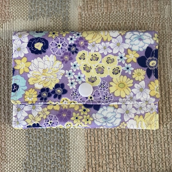 Stylish Snap Card Wallet/Business Card/Gift Card Holder made with Cotton Fabric - Picture 1 of 7